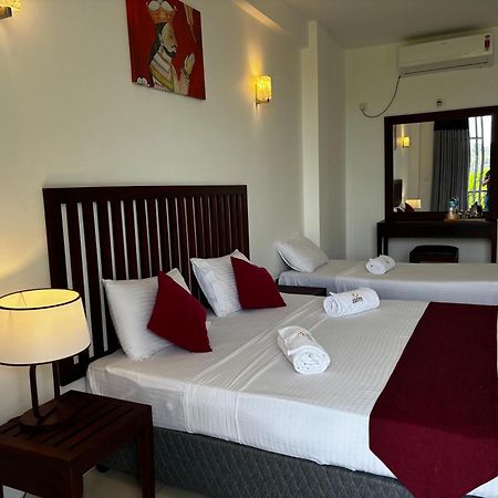 Kandy Hub Guest House Buitenkant foto