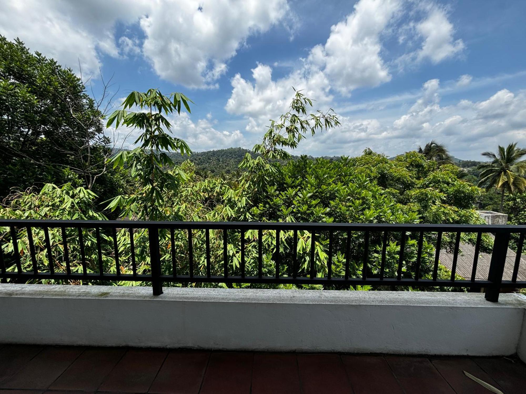 Kandy Hub Guest House Buitenkant foto